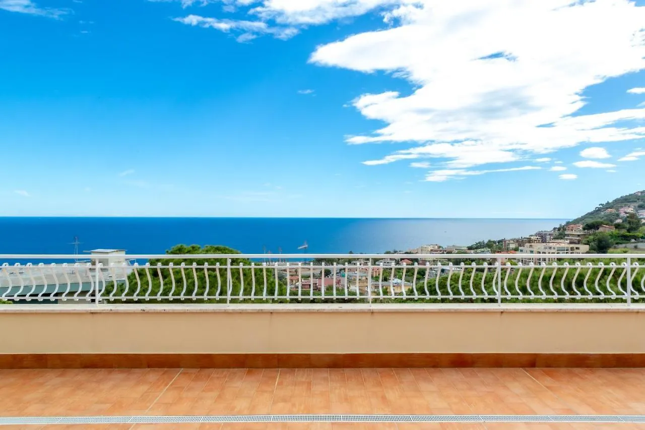 168 - La Terrazza Sul Mare, Casa A 10 Minuti Da Spiaggia, Parcheggio Privato Gratis Sanremo Apartment