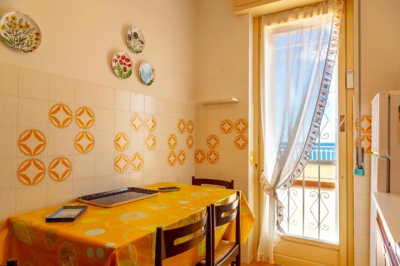 168 - La Terrazza Sul Mare, Casa A 10 Minuti Da Spiaggia, Parcheggio Privato Gratis Sanremo Apartment